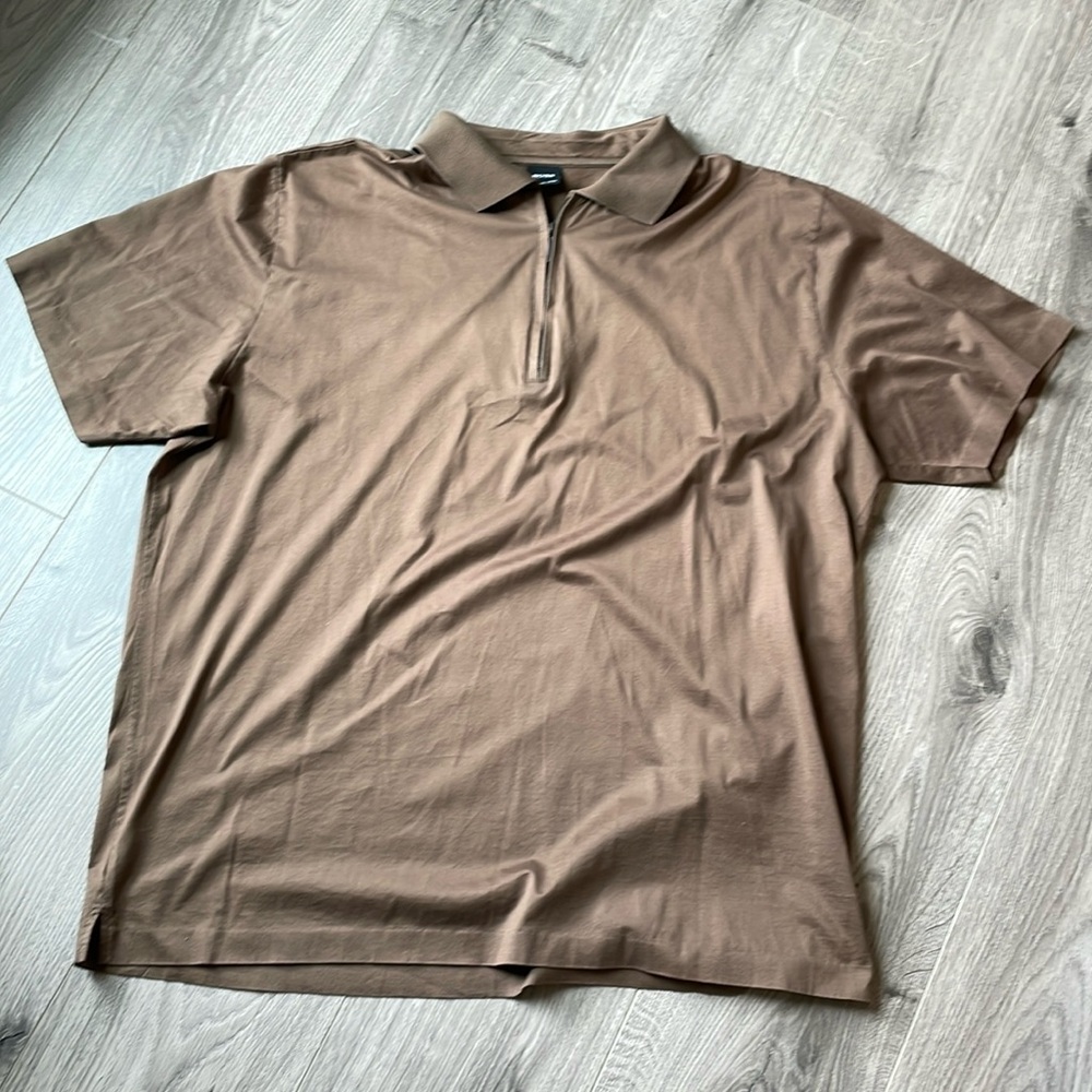 Boss Brown So Soft  with neck Zipper and ribbed collar top .